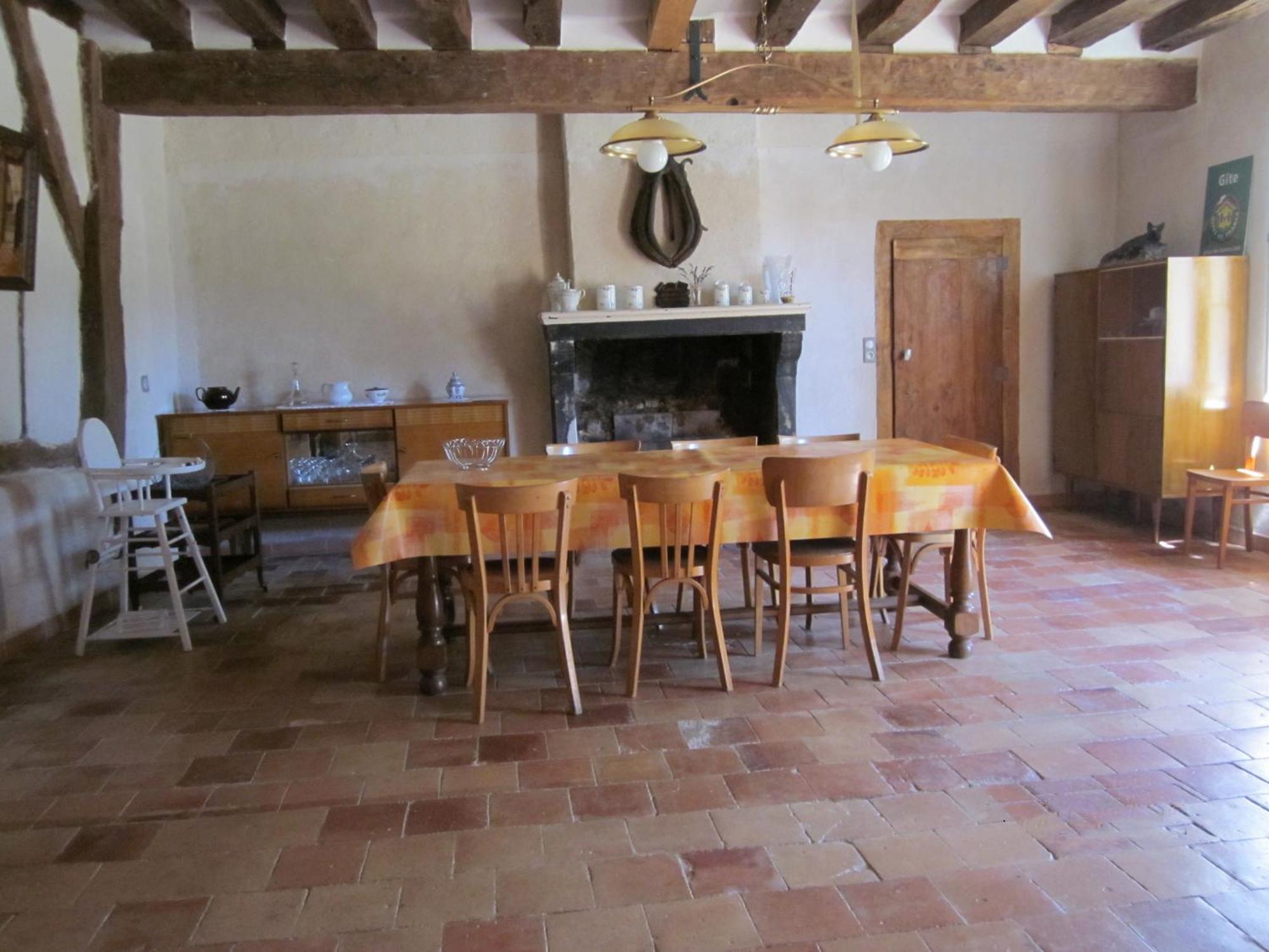 Maison Spacieuse Et Independante Avec Jardin Et Terrasse, Ideale Pour Observer La Nature En Sarthe - Fr-1-410-215 Rouperroux-le-Coquet Exterior foto